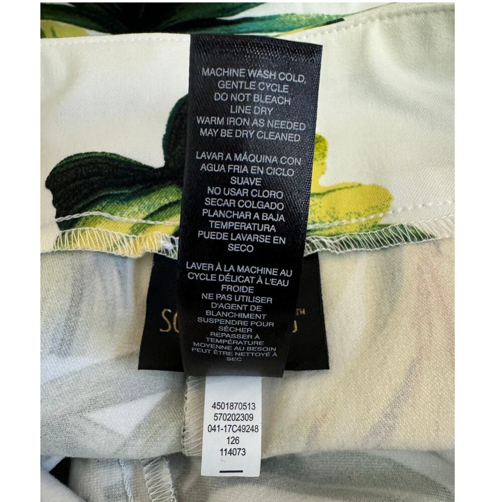 Chico's So Slimming Size 0, Small Tropical Print Cropped Pants W Nice Stretch - Picture 6 of 6